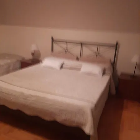 ベッド・アンド・ブレックファスト Travellers Bed &