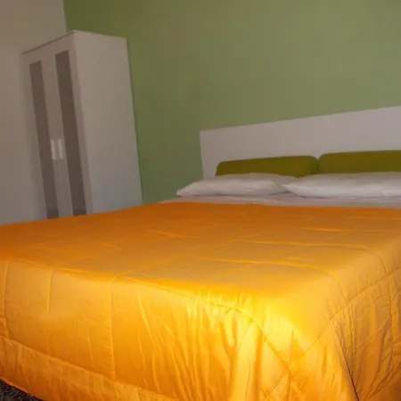 Travellers Bed &