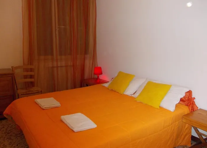 Oda ve Kahvaltı Travellers Bed & Treviso