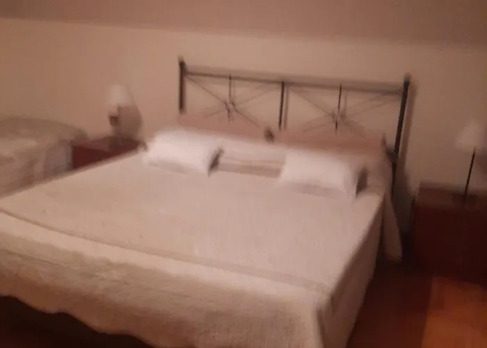 Bed & Breakfast Travellers Bed &