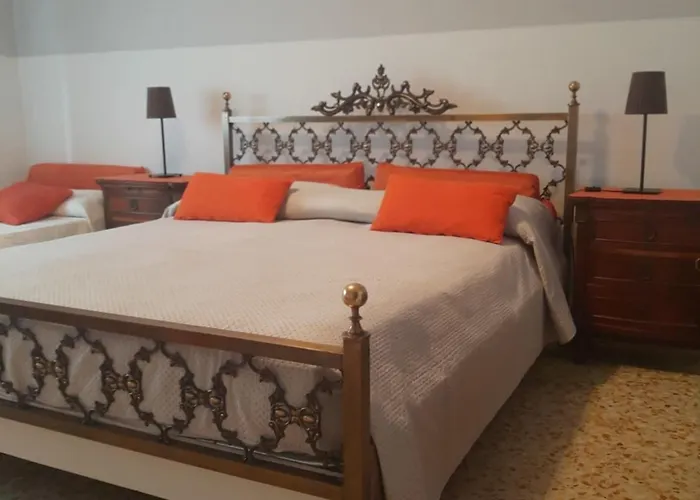 Oda ve Kahvaltı Travellers Bed & Treviso