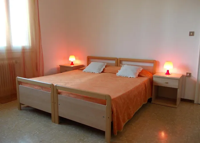 Travellers Bed &